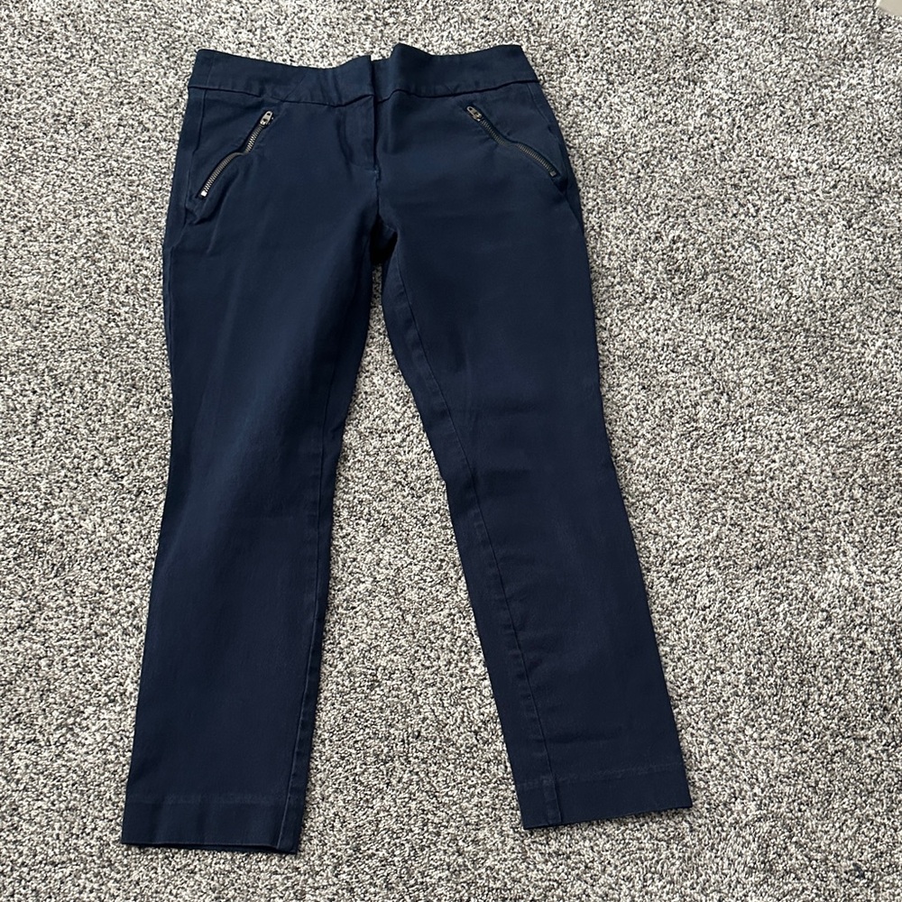Navy faded wash Skinny Ankle Pants with Zip Pockets - Loft Outlet - Size 0P